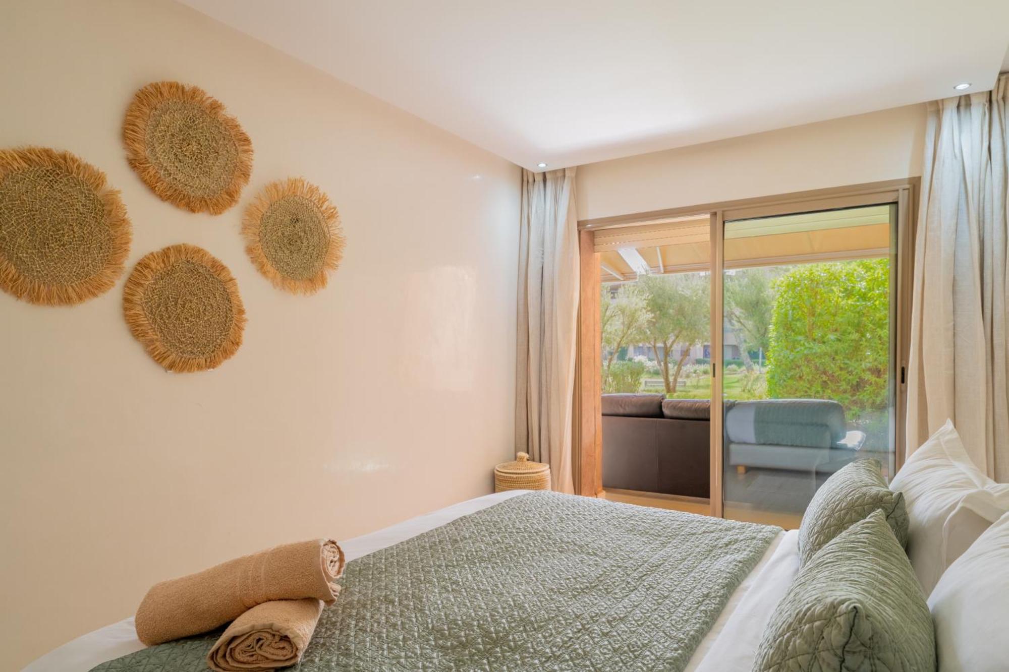 Luxury Xl Golf View Retreat Private Garden Apartamento